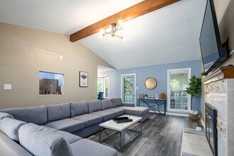 13115 Chaney Thompson Rd SE in Huntsville, AL - Foto de edificio - Building Photo