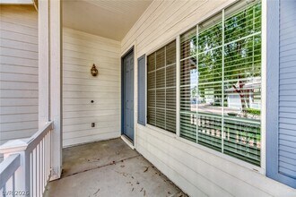 10289 Green Orchard Ct in Las Vegas, NV - Building Photo - Building Photo