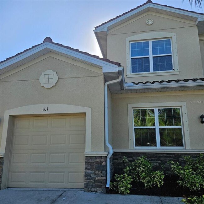 8259 Enclave Way in Sarasota, FL - Building Photo - Building Photo