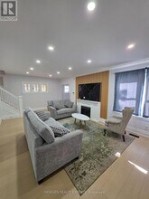 5765 Dorchester Rd in Niagara Falls, ON - Building Photo - Building Photo