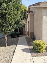 3953 S Crosscreek Dr in Chandler, AZ - Foto de edificio - Building Photo