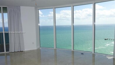 17201 Collins, Unit 3501 in Sunny Isles Beach, FL - Building Photo - Building Photo