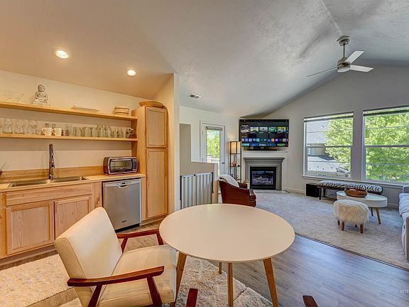 1910 Copper Ranch Ln in Hailey, ID - Foto de edificio