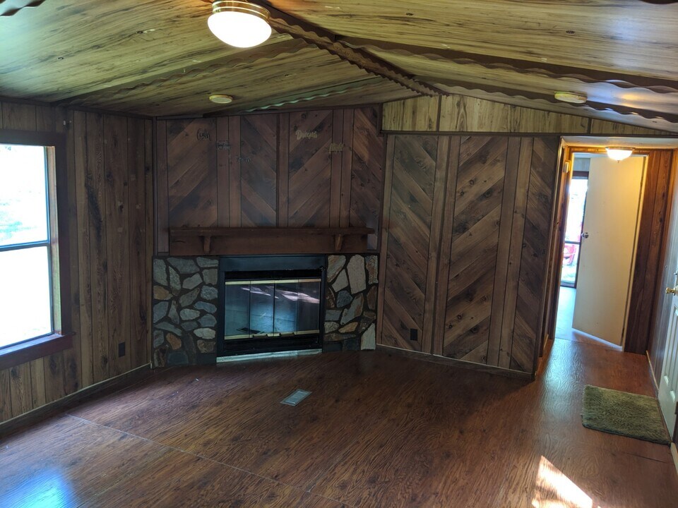 45 K and M Way in Louisburg, NC - Building Photo