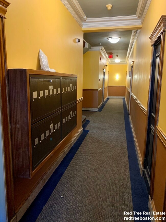 124 Peterborough St in Boston, MA - Building Photo - Building Photo