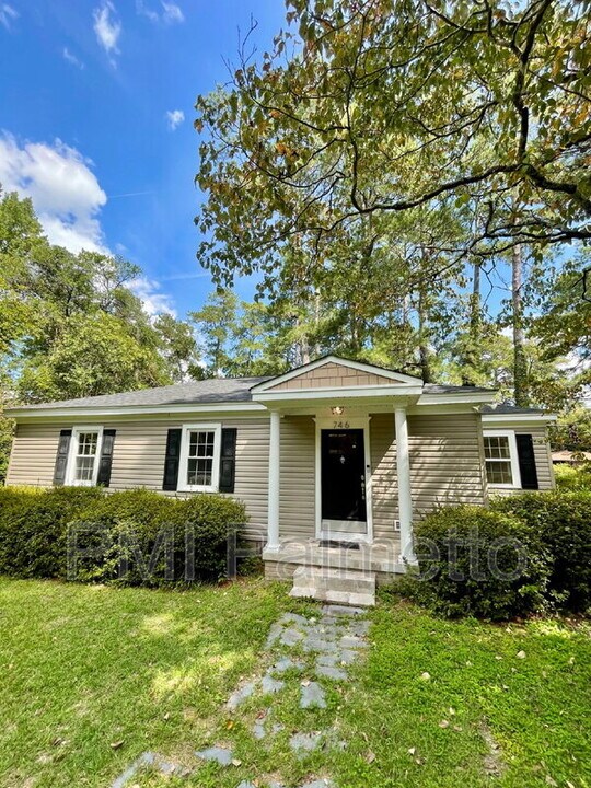 746 Deerwood St in Columbia, SC - Building Photo