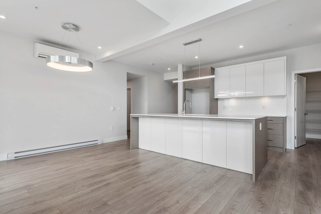 45500-45500 Market Way in Chilliwack, BC - Building Photo