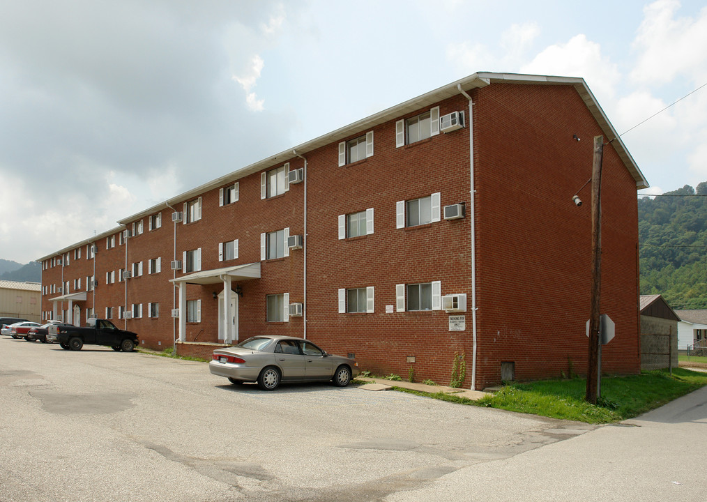 Marmet Apartments in Marmet, WV - Foto de edificio