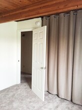 2805 W 31st Ave in Anchorage, AK - Building Photo - Building Photo