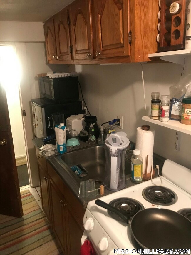 55 S Huntington Ave, Unit B2 in Boston, MA - Building Photo - Building Photo