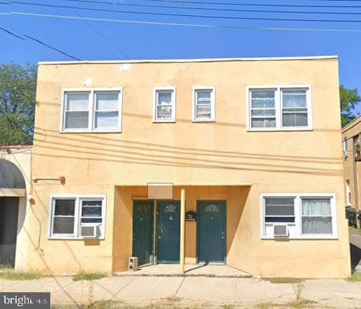 property at 5 E Main St