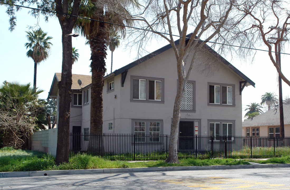 657 N F St in San Bernardino, CA - Building Photo