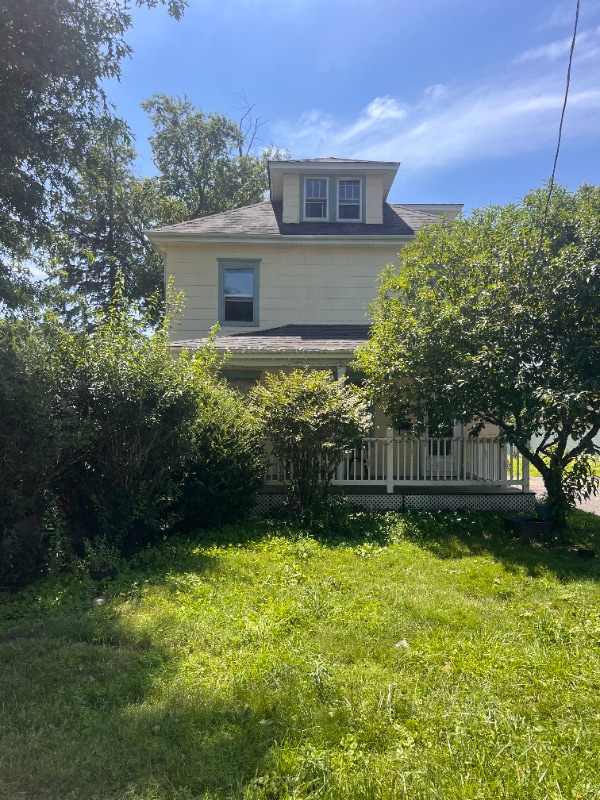 1046 Trenton Rd in Levittown, PA - Building Photo - Building Photo