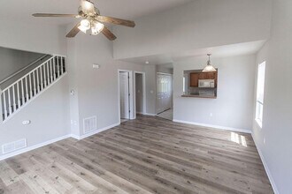 1412 N Frideriki Dr in Columbia, MO - Building Photo - Building Photo