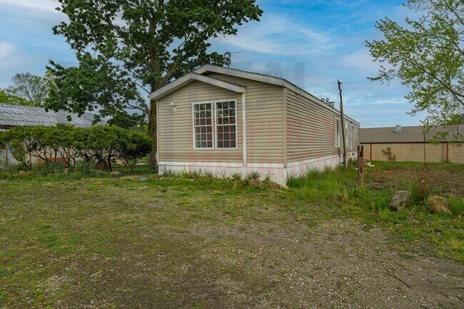 5066 Newton Falls Rd