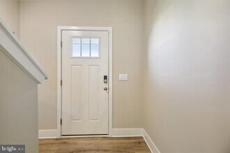 107 Charing Cross Dr in Stephens City, VA - Building Photo - Building Photo
