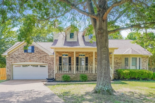 property at 1317 Ravenna Ct S