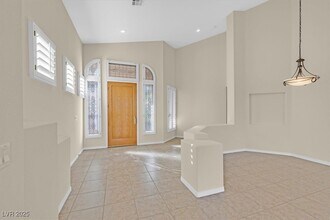 532 Summer Mesa Dr in Las Vegas, NV - Building Photo - Building Photo