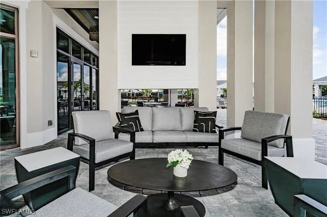 property at 5715 Double Eagle Cir