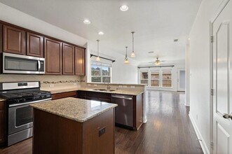 920 Kinghaven Dr in Little Elm, TX - Building Photo - Building Photo