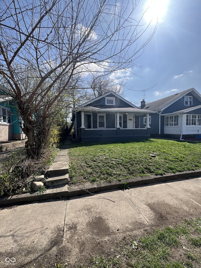 property at 951 N Ewing St