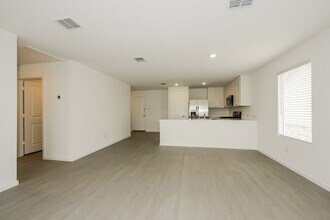 2225 Crested Saguaro St, Unit 1209 in Fort Worth, TX - Foto de edificio - Building Photo