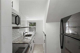 1408 SW 19th Ter in Miami, FL - Building Photo - Building Photo