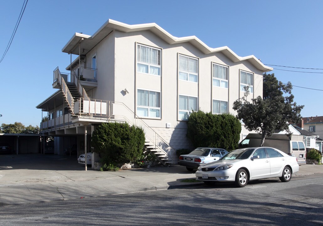776 Green Ave in San Bruno, CA - Foto de edificio