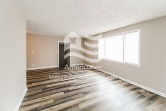 1360 Forest Hill Rd in Macon, GA - Building Photo - Building Photo