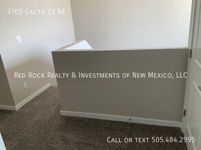 3705 Cacto Ct in Rio Rancho, NM - Building Photo - Building Photo