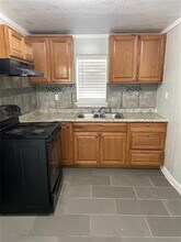 13809 Hershe St-Unit -B in Houston, TX - Building Photo - Building Photo