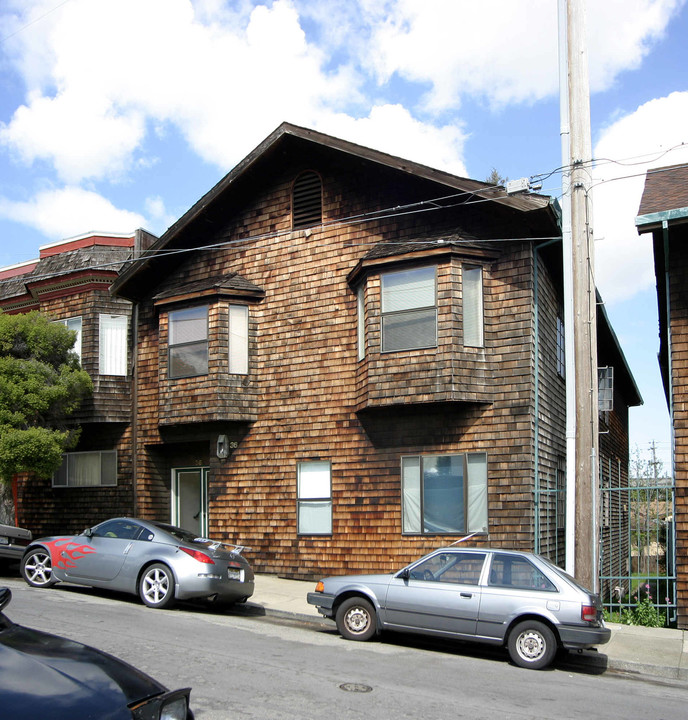 28-36 Cottage Ave in Richmond, CA - Building Photo