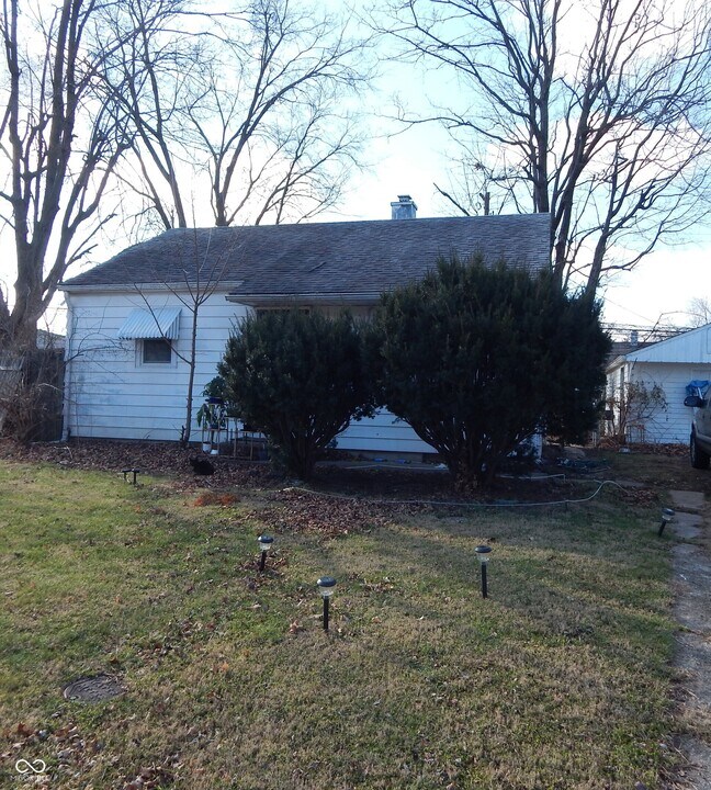 2222 Groff Ave in Indianapolis, IN - Building Photo