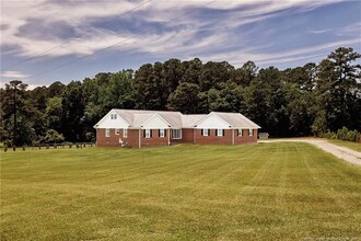 329 Eddies Ln in Fayetteville, NC - Building Photo - Building Photo