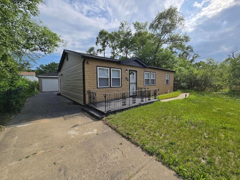 4225 20th Pl in Gary, IN - Building Photo