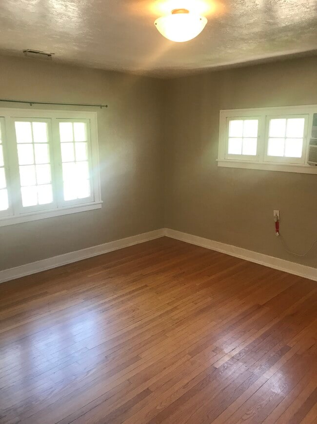 945 S 700 E in Salt Lake City, UT - Building Photo - Building Photo
