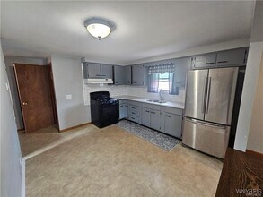 70 Theresa Dr in Cheektowaga, NY - Building Photo - Building Photo