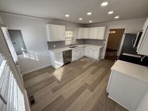 2065 Cambridge Ave in Atlanta, GA - Building Photo - Building Photo