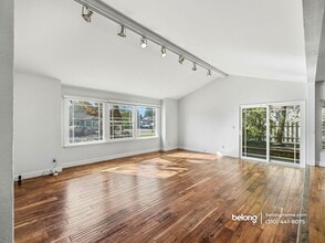 22243 Craggyview St in Los Angeles, CA - Foto de edificio - Building Photo