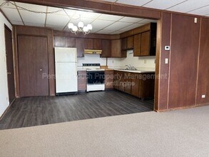 911 Western Rd in Wahpeton, ND - Building Photo - Building Photo