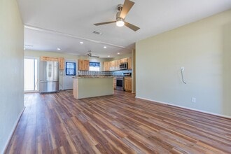 Charming 3 Bed 1 Bath Home in Alamogordo, NM - Building Photo - Building Photo