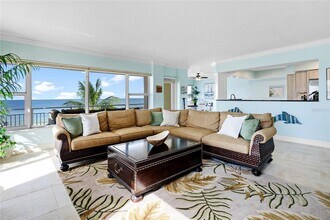603 Longboat Club Rd, Unit 304N in Longboat Key, FL - Building Photo - Building Photo