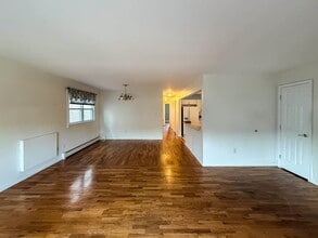 513 Avenue C in Bayonne, NJ - Building Photo - Building Photo