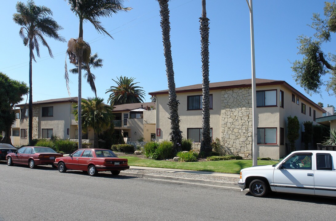 3371-3395 Rexford St in Ventura, CA - Building Photo