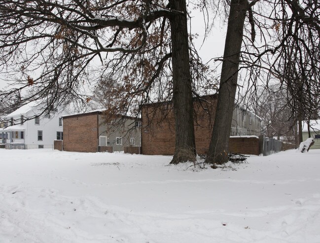 1950-1960 Denune Ave in Columbus, OH - Foto de edificio - Building Photo