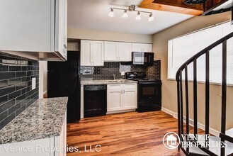 2139 Summit St in Columbus, OH - Building Photo - Building Photo