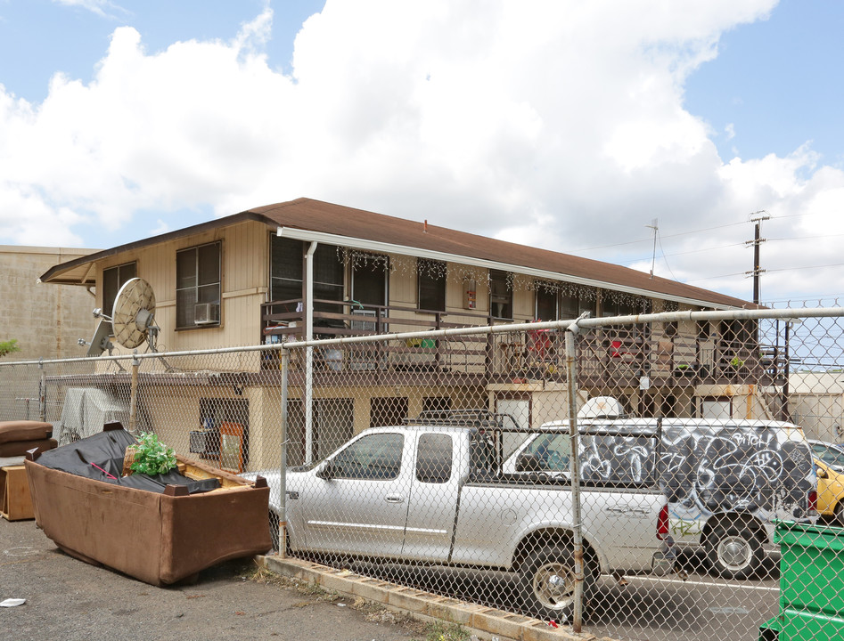 94-171 Leokane St in Waipahu, HI - Building Photo