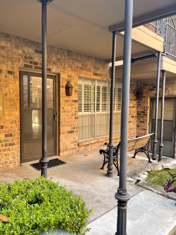 4349 Bellaire Dr S
