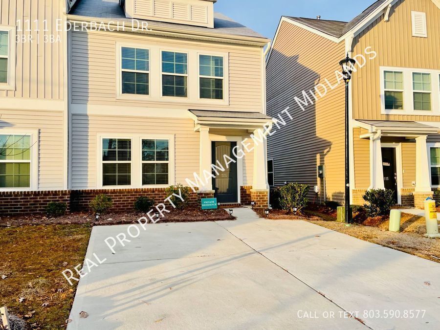 1111 Ederbach Dr in Lexington, SC - Foto de edificio