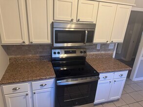 7145 Claiborne Dr in Germantown, TN - Building Photo - Building Photo